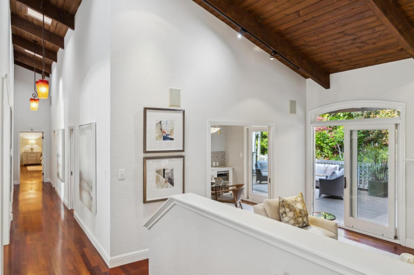 Detail Gallery Image 26 of 58 For 3003 Canyon Rd, Burlingame,  CA 94010 - 3 Beds | 2/1 Baths