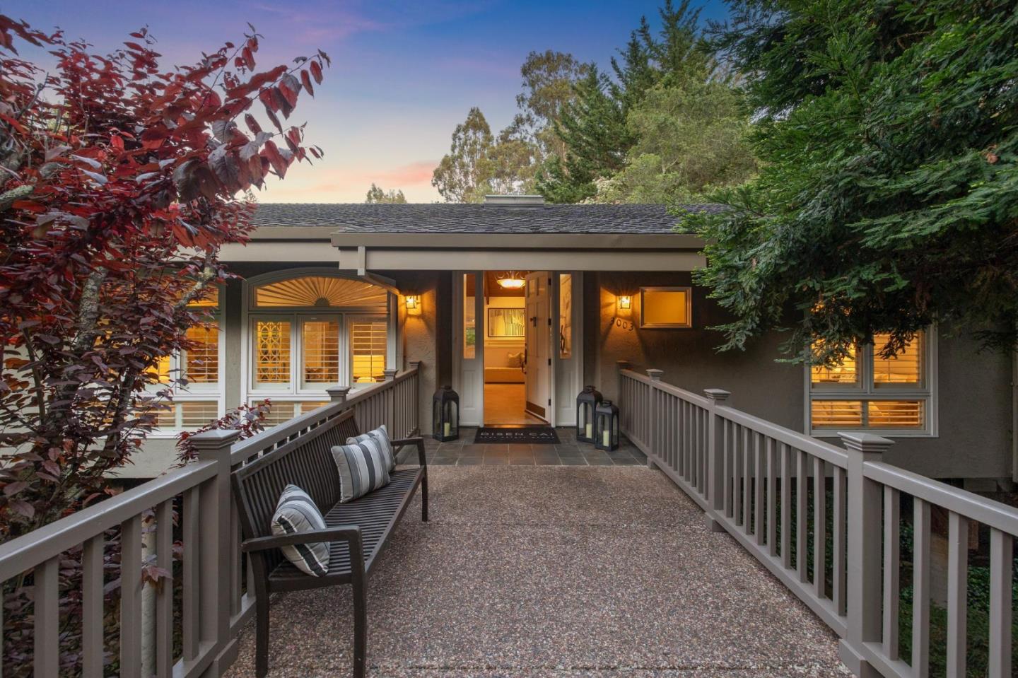 Detail Gallery Image 3 of 58 For 3003 Canyon Rd, Burlingame,  CA 94010 - 3 Beds | 2/1 Baths