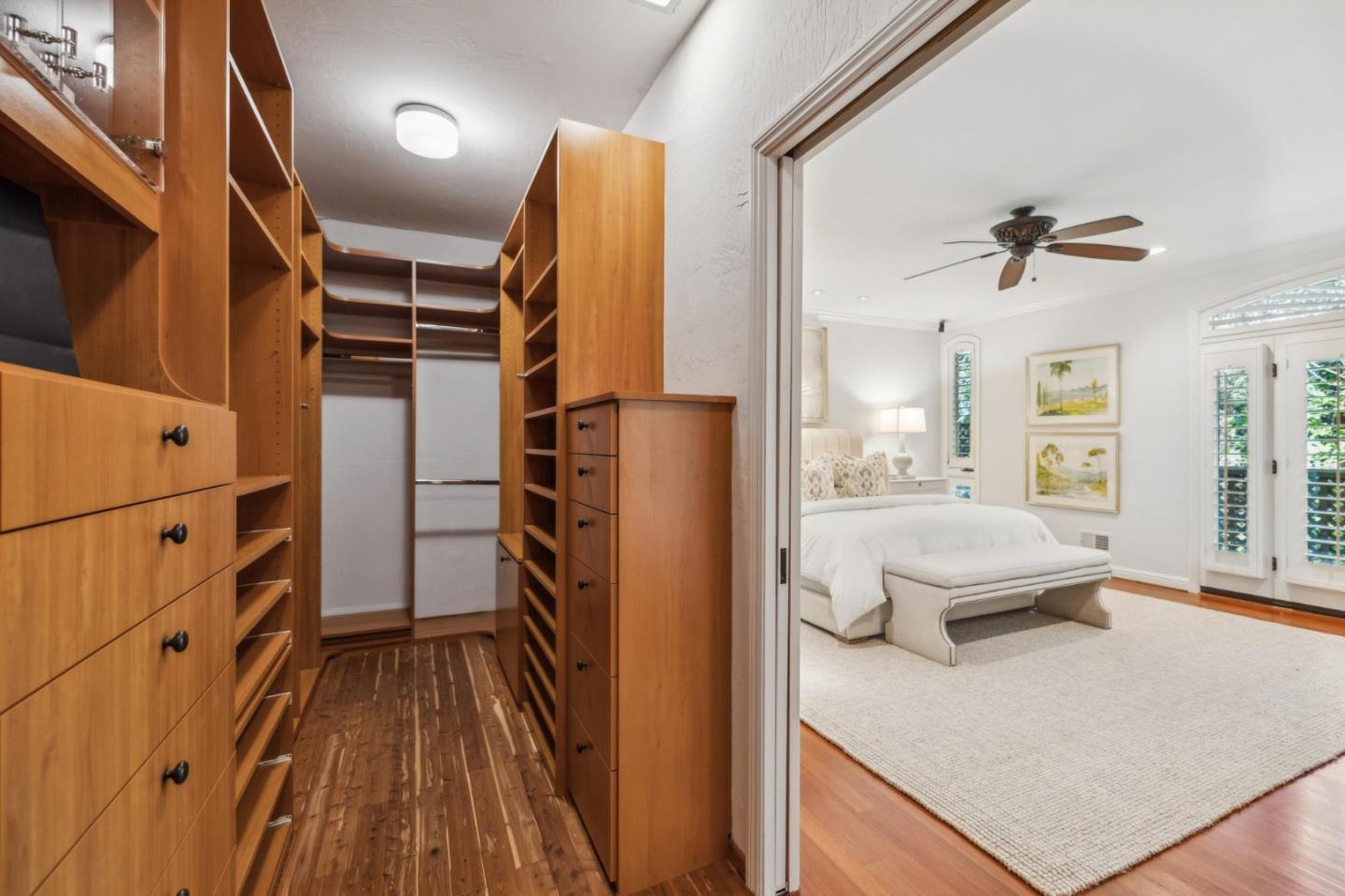 Detail Gallery Image 31 of 58 For 3003 Canyon Rd, Burlingame,  CA 94010 - 3 Beds | 2/1 Baths