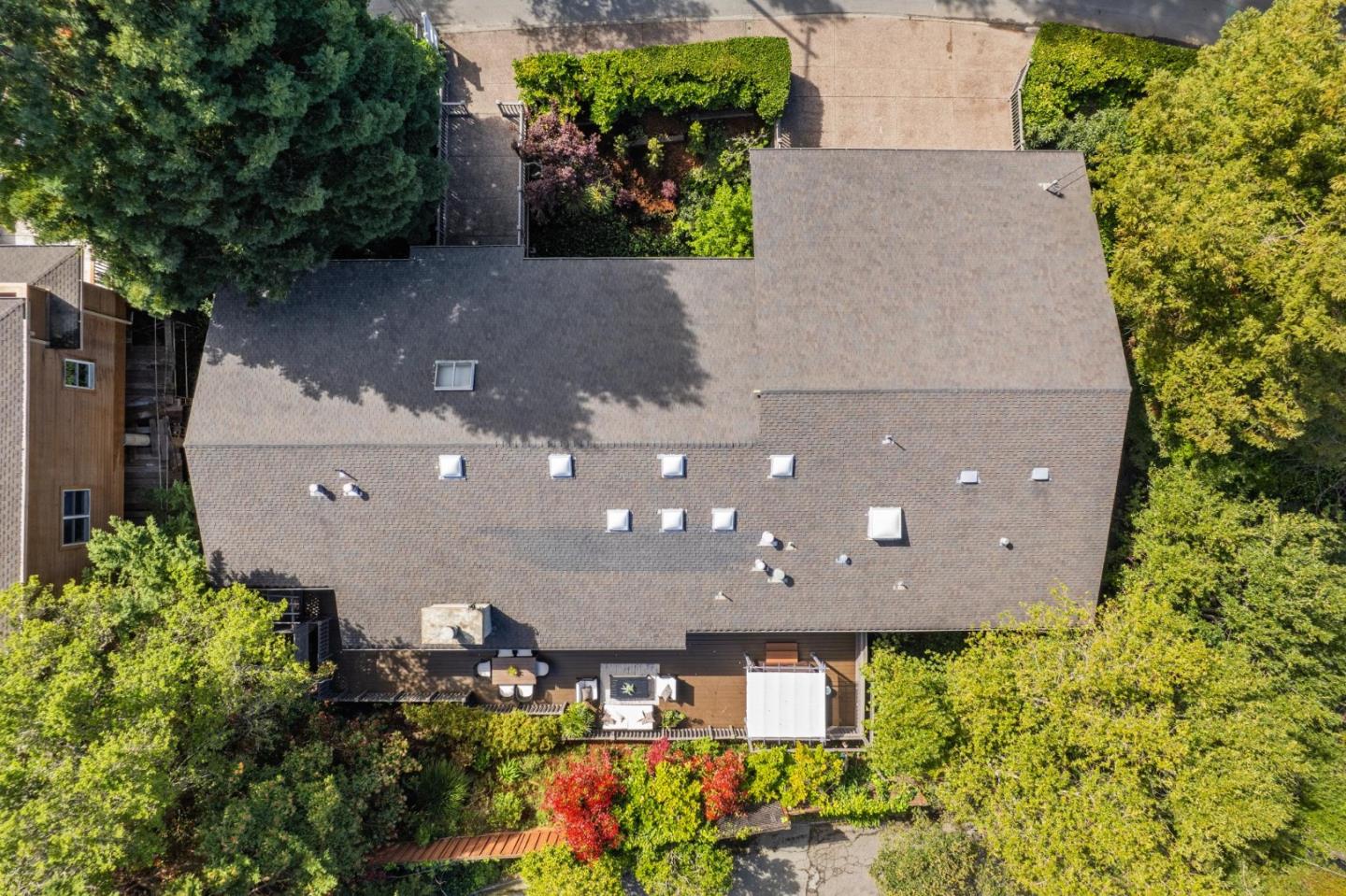 Detail Gallery Image 54 of 58 For 3003 Canyon Rd, Burlingame,  CA 94010 - 3 Beds | 2/1 Baths