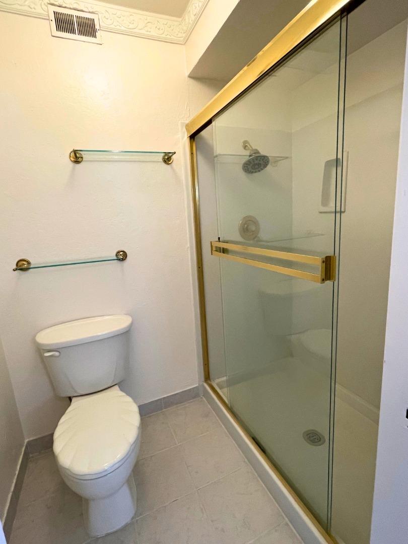 Detail Gallery Image 16 of 21 For 7959 La Riviera Dr, Sacramento,  CA 95826 - 3 Beds | 2/1 Baths