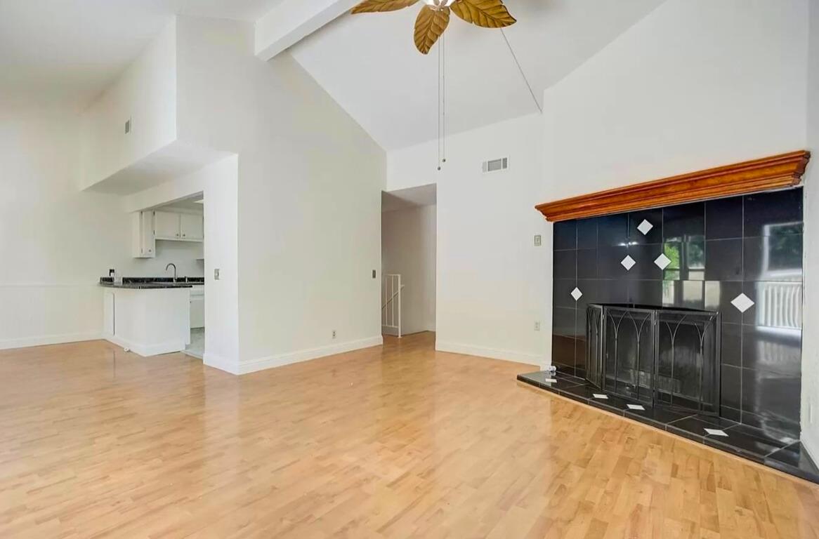 Detail Gallery Image 5 of 21 For 7959 La Riviera Dr, Sacramento,  CA 95826 - 3 Beds | 2/1 Baths
