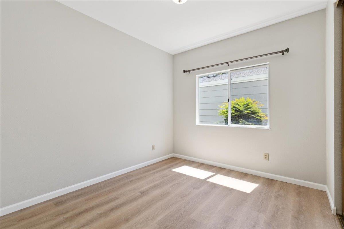 Detail Gallery Image 14 of 19 For 1604 Thornleaf Way, San Jose,  CA 95131 - 2 Beds | 2 Baths