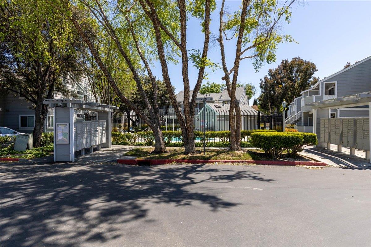 Detail Gallery Image 19 of 19 For 1604 Thornleaf Way, San Jose,  CA 95131 - 2 Beds | 2 Baths
