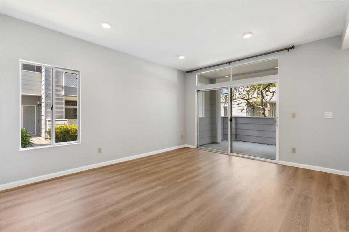Detail Gallery Image 3 of 19 For 1604 Thornleaf Way, San Jose,  CA 95131 - 2 Beds | 2 Baths