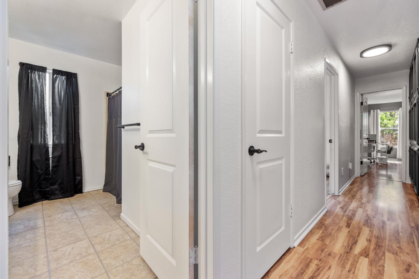Detail Gallery Image 34 of 43 For 306 Elise Ct, Modesto,  CA 95350 - 4 Beds | 3 Baths