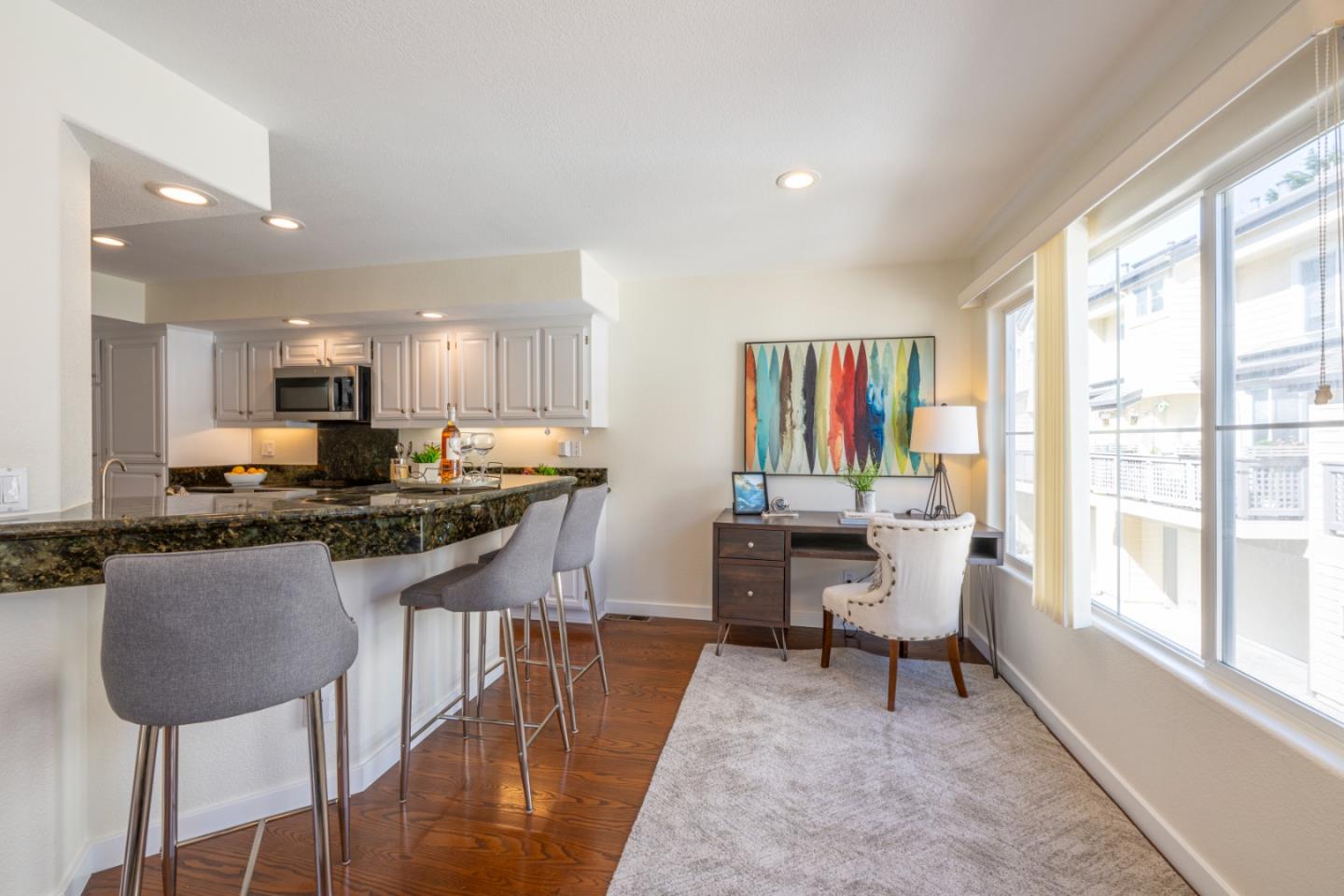 Detail Gallery Image 15 of 30 For 23 Erin Ln, Half Moon Bay,  CA 94019 - 3 Beds | 3 Baths