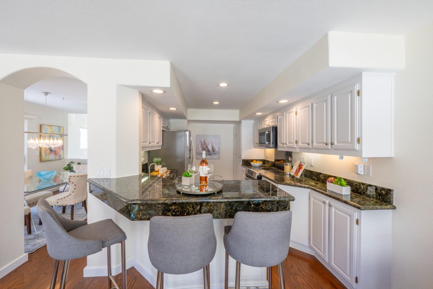 Detail Gallery Image 17 of 30 For 23 Erin Ln, Half Moon Bay,  CA 94019 - 3 Beds | 3 Baths