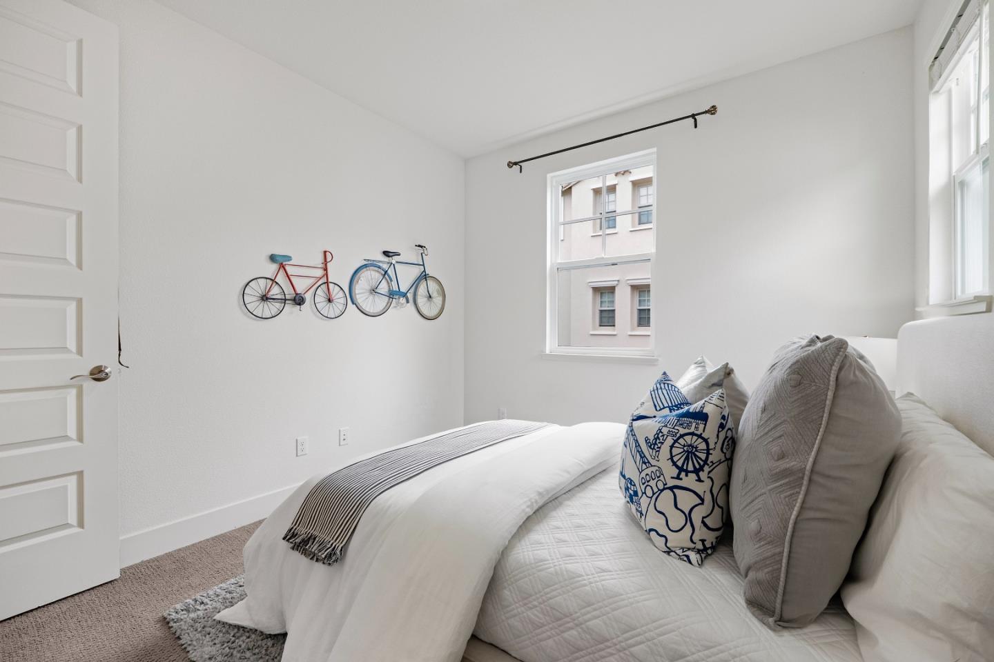 Detail Gallery Image 21 of 50 For 109 Avellino Way, Mountain View,  CA 94043 - 4 Beds | 3/1 Baths