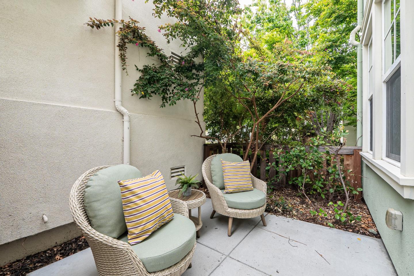 Detail Gallery Image 36 of 50 For 109 Avellino Way, Mountain View,  CA 94043 - 4 Beds | 3/1 Baths