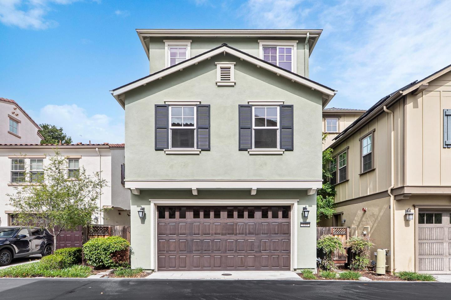 Detail Gallery Image 39 of 50 For 109 Avellino Way, Mountain View,  CA 94043 - 4 Beds | 3/1 Baths