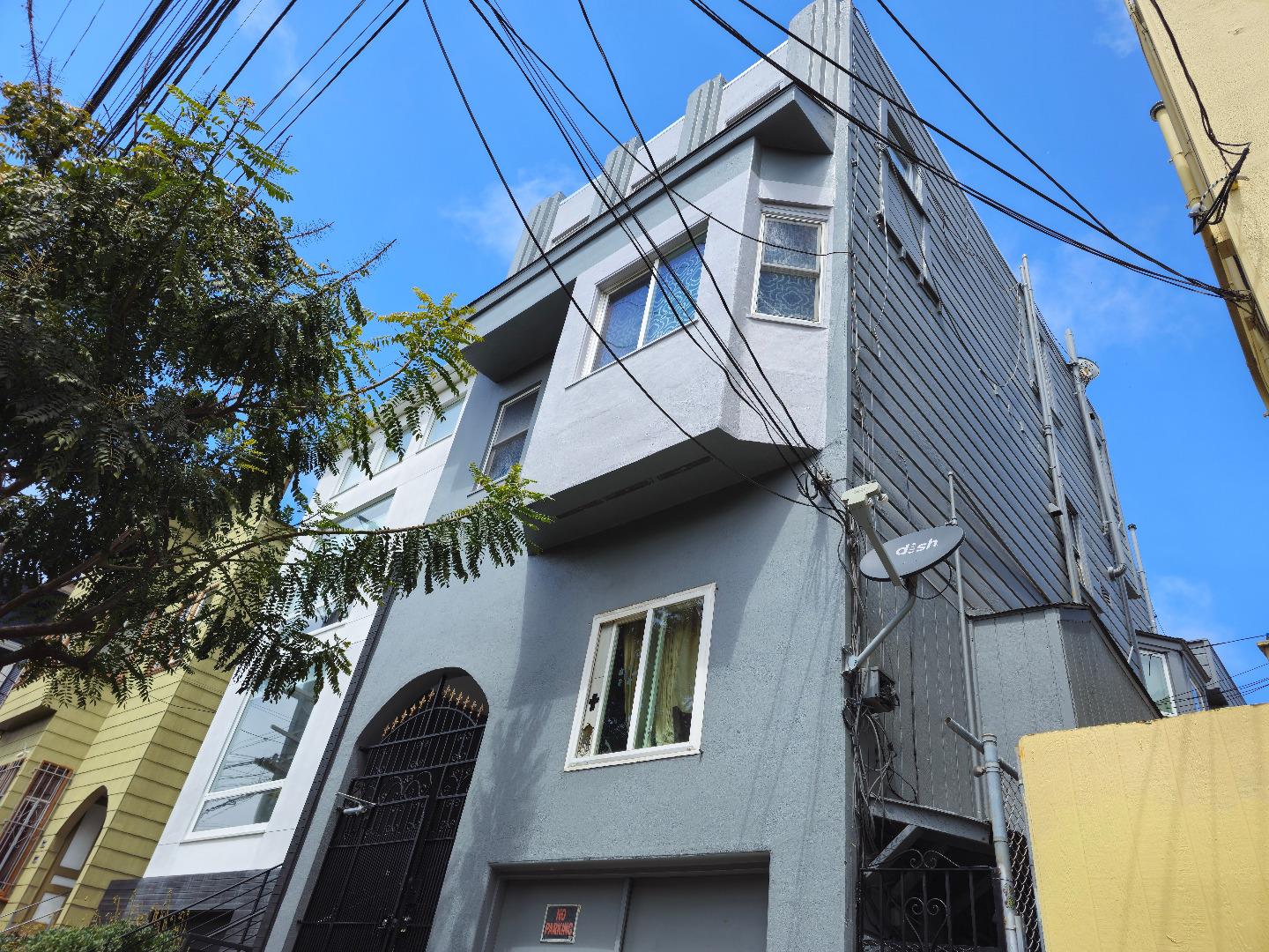 Detail Gallery Image 4 of 16 For 3116-3118 23rd St, San Francisco,  CA 94110 - – Beds | – Baths