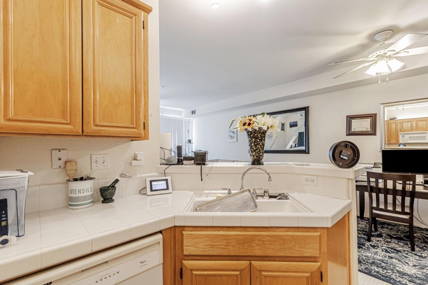 Detail Gallery Image 10 of 24 For 1018 Niguel Ln, San Jose,  CA 95138 - 1 Beds | 1/1 Baths