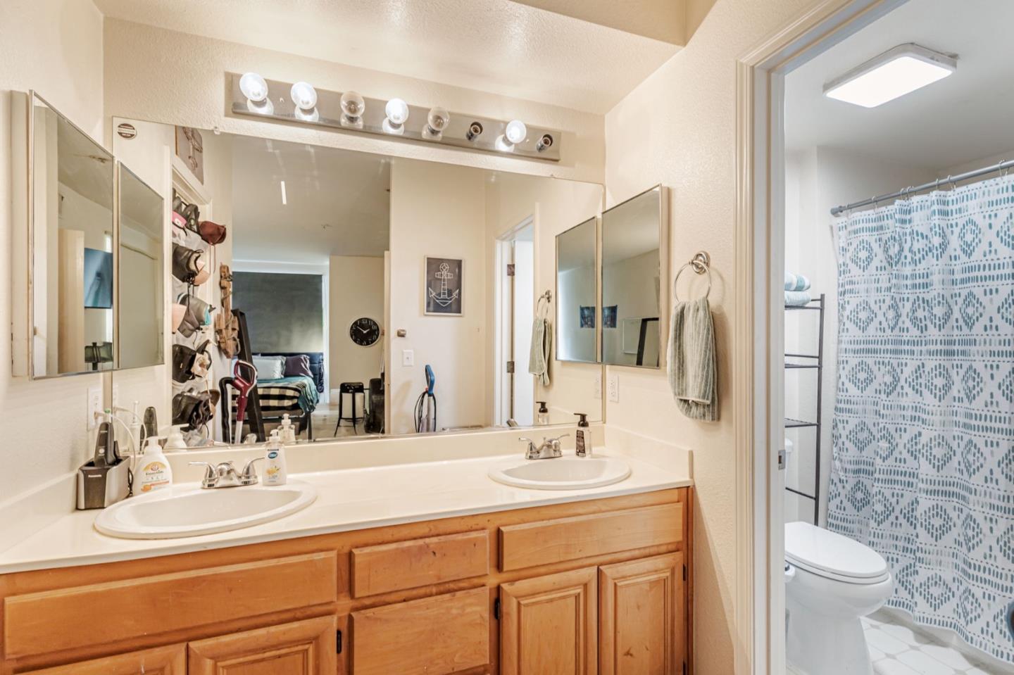 Detail Gallery Image 16 of 24 For 1018 Niguel Ln, San Jose,  CA 95138 - 1 Beds | 1/1 Baths