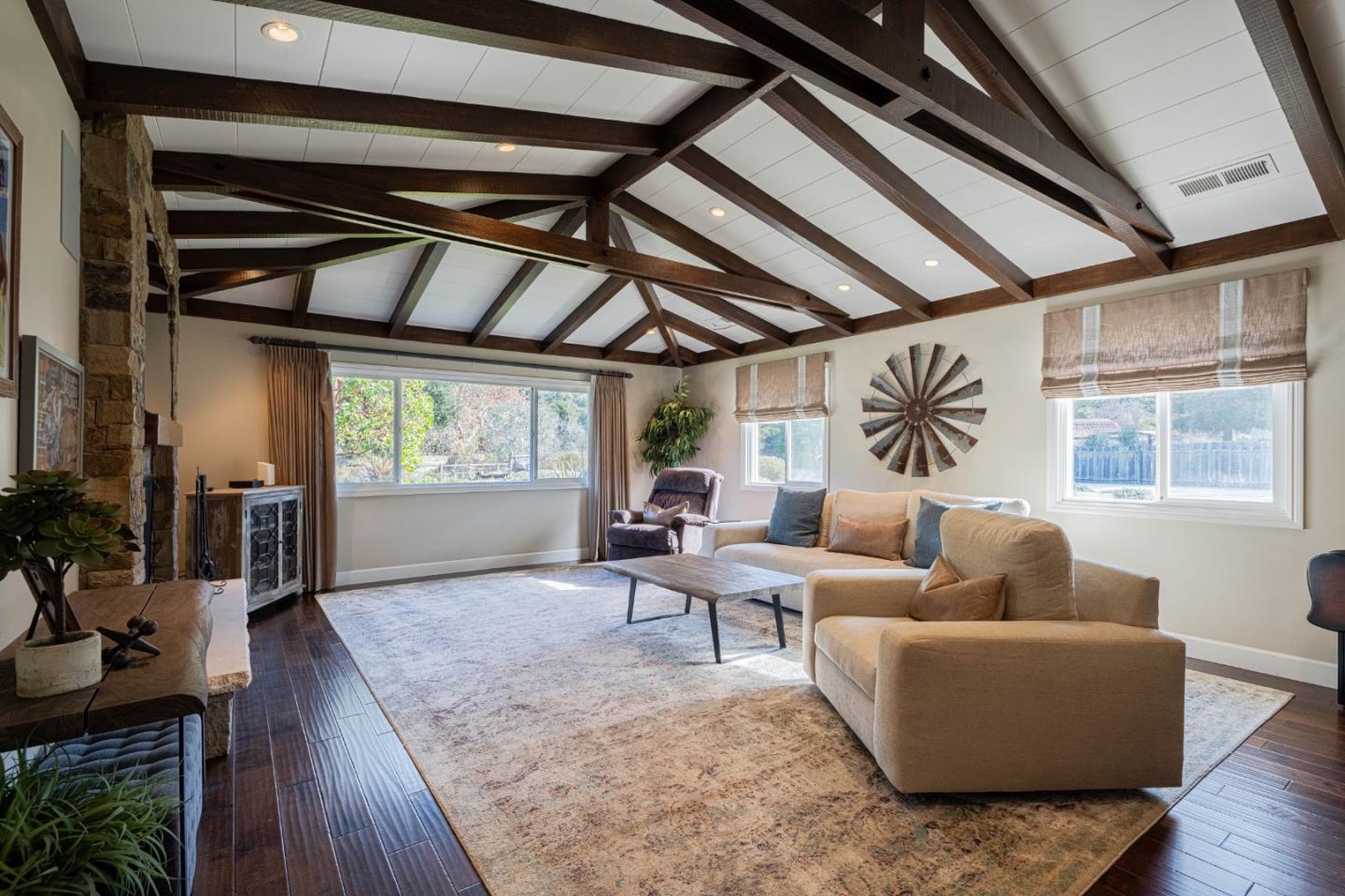 Detail Gallery Image 10 of 50 For 204 San Benancio Rd, Salinas,  CA 93908 - 4 Beds | 4 Baths