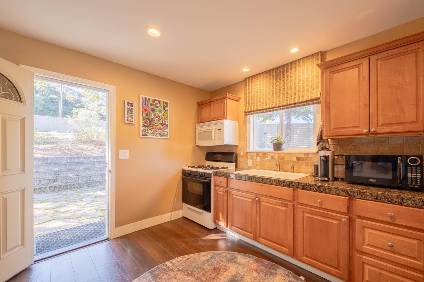 Detail Gallery Image 40 of 50 For 204 San Benancio Rd, Salinas,  CA 93908 - 4 Beds | 4 Baths