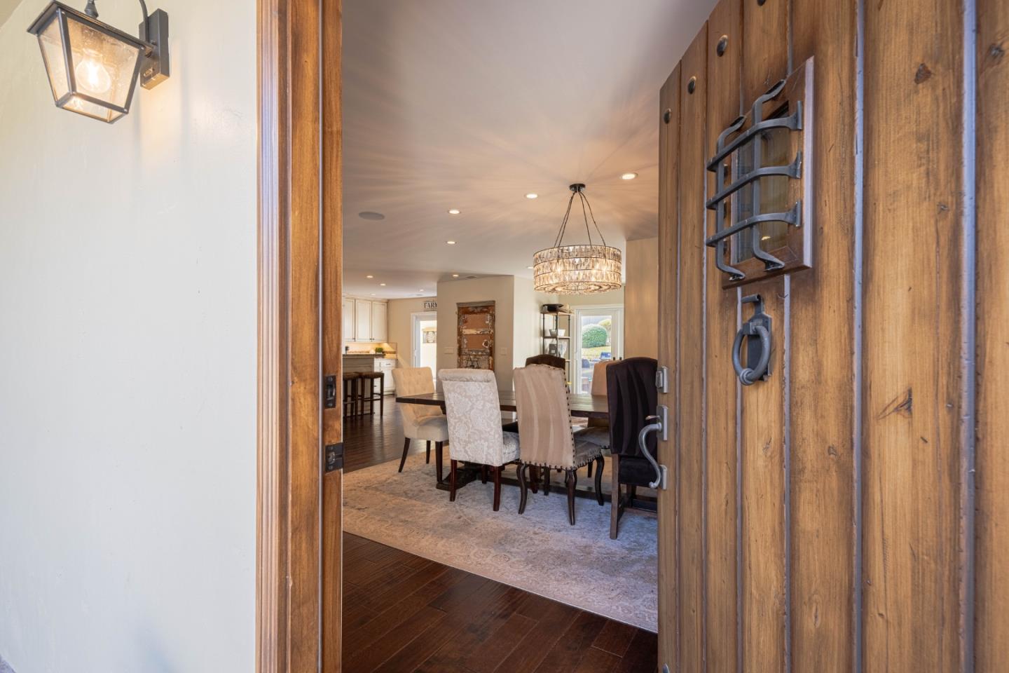 Detail Gallery Image 5 of 50 For 204 San Benancio Rd, Salinas,  CA 93908 - 4 Beds | 4 Baths