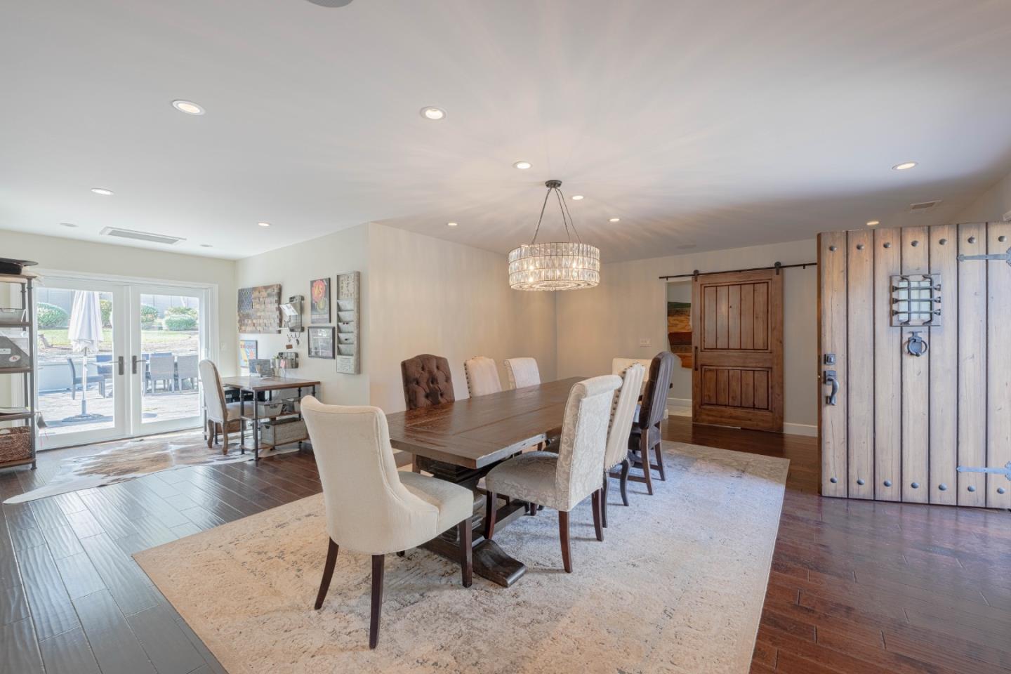 Detail Gallery Image 7 of 50 For 204 San Benancio Rd, Salinas,  CA 93908 - 4 Beds | 4 Baths
