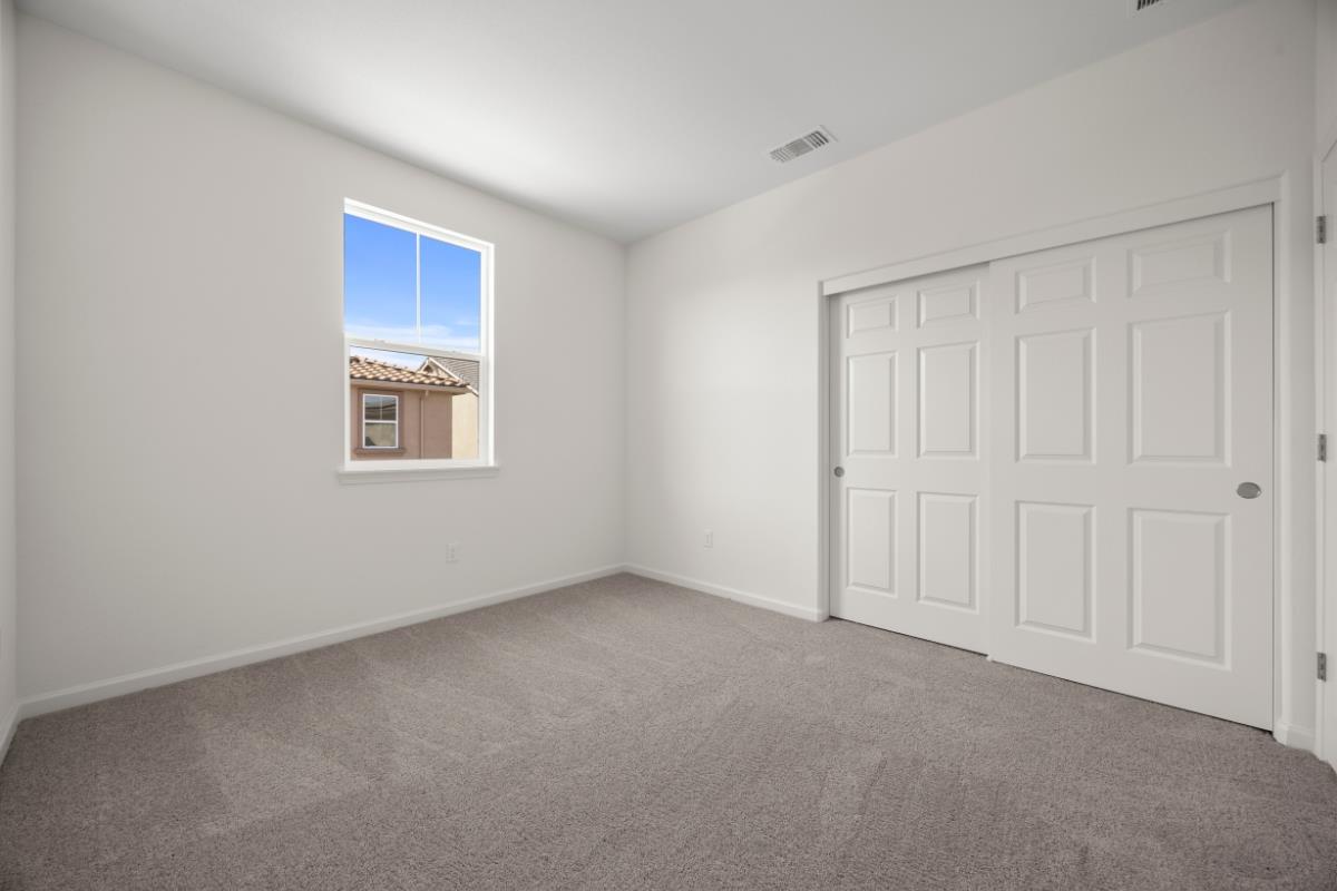 Detail Gallery Image 24 of 33 For 2110 Gladiola Dr, Hollister,  CA 95023 - 3 Beds | 2/1 Baths
