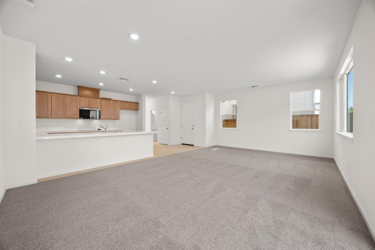 Detail Gallery Image 29 of 33 For 2110 Gladiola Dr, Hollister,  CA 95023 - 3 Beds | 2/1 Baths