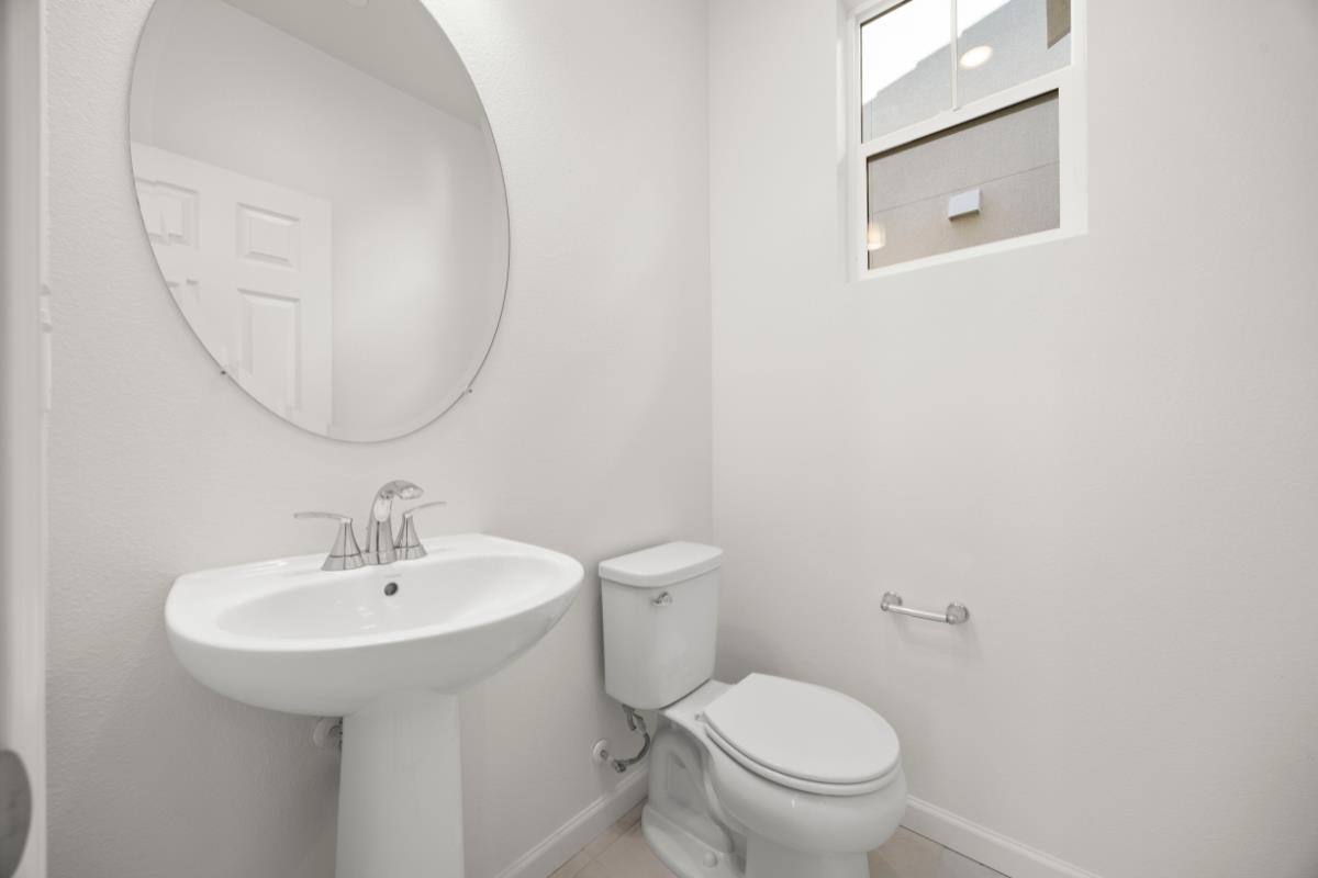 Detail Gallery Image 31 of 33 For 2110 Gladiola Dr, Hollister,  CA 95023 - 3 Beds | 2/1 Baths