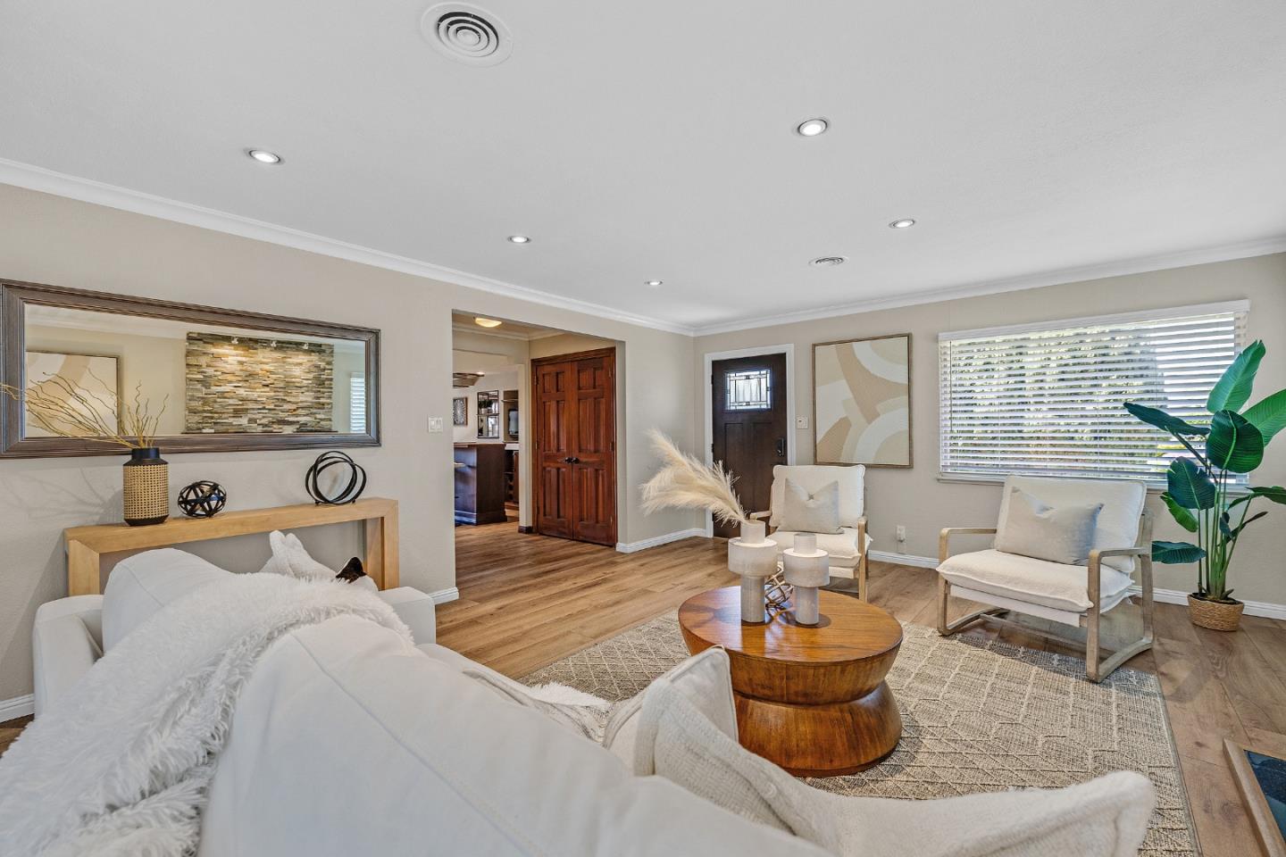 Detail Gallery Image 12 of 39 For 740 Santa Christina Ct, Sunnyvale,  CA 94085 - 4 Beds | 2 Baths