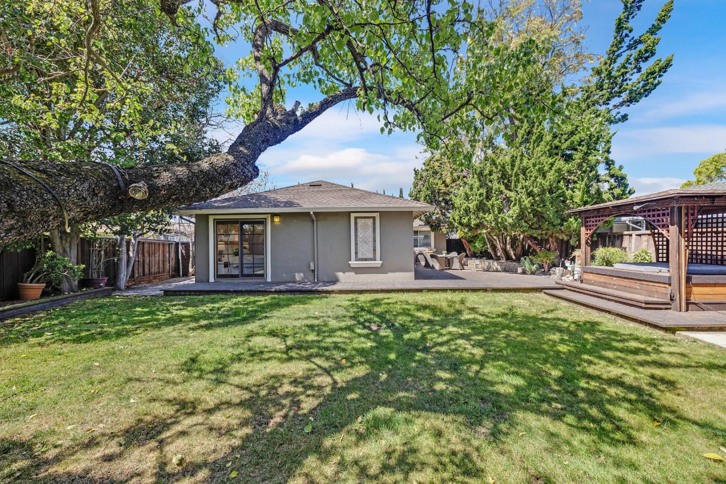 Detail Gallery Image 28 of 39 For 740 Santa Christina Ct, Sunnyvale,  CA 94085 - 4 Beds | 2 Baths