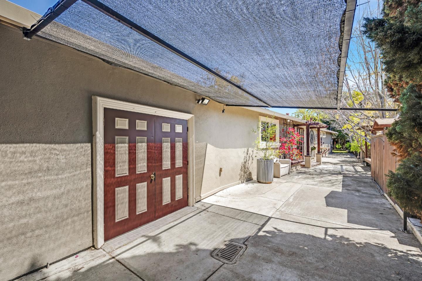 Detail Gallery Image 34 of 39 For 740 Santa Christina Ct, Sunnyvale,  CA 94085 - 4 Beds | 2 Baths