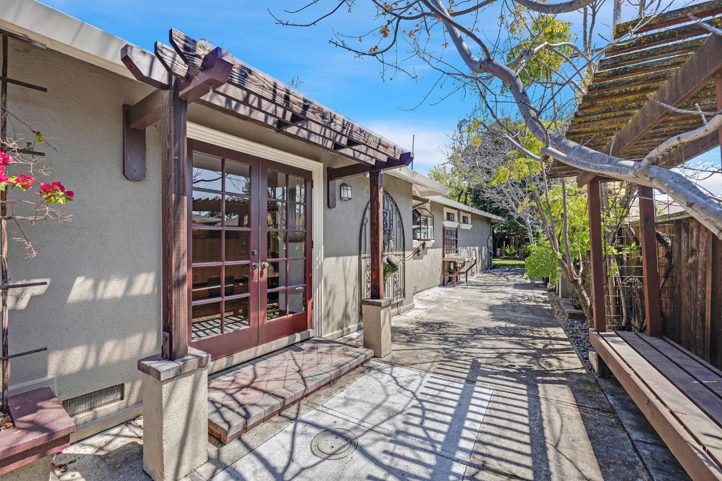 Detail Gallery Image 35 of 39 For 740 Santa Christina Ct, Sunnyvale,  CA 94085 - 4 Beds | 2 Baths