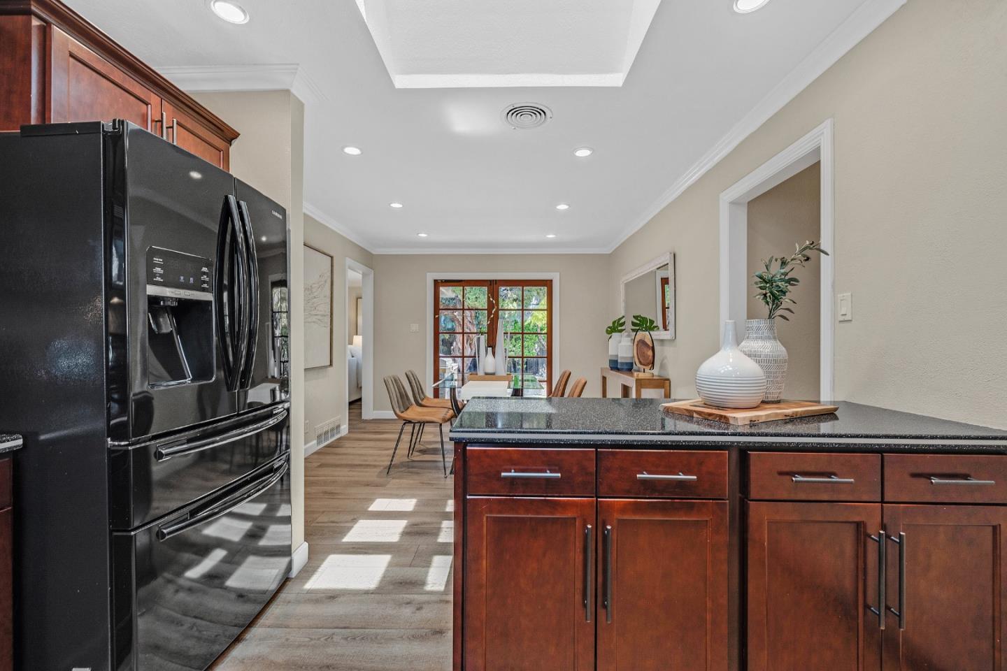 Detail Gallery Image 7 of 39 For 740 Santa Christina Ct, Sunnyvale,  CA 94085 - 4 Beds | 2 Baths