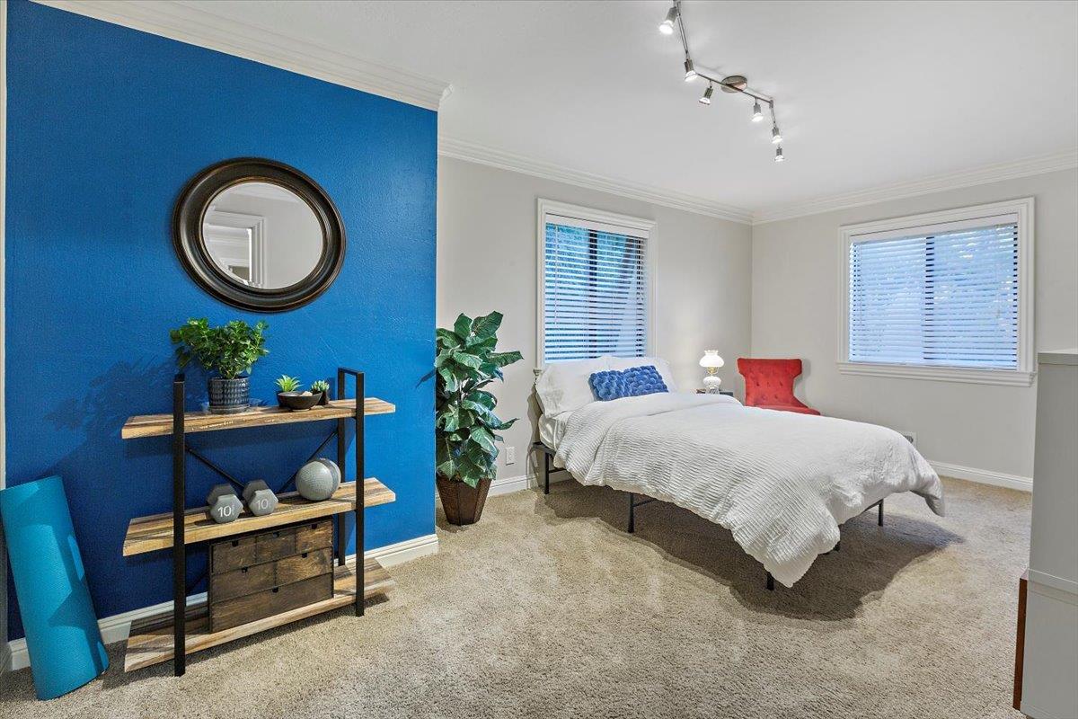 Detail Gallery Image 20 of 38 For 26145 Pierce Rd, Los Gatos,  CA 95033 - 3 Beds | 2/1 Baths