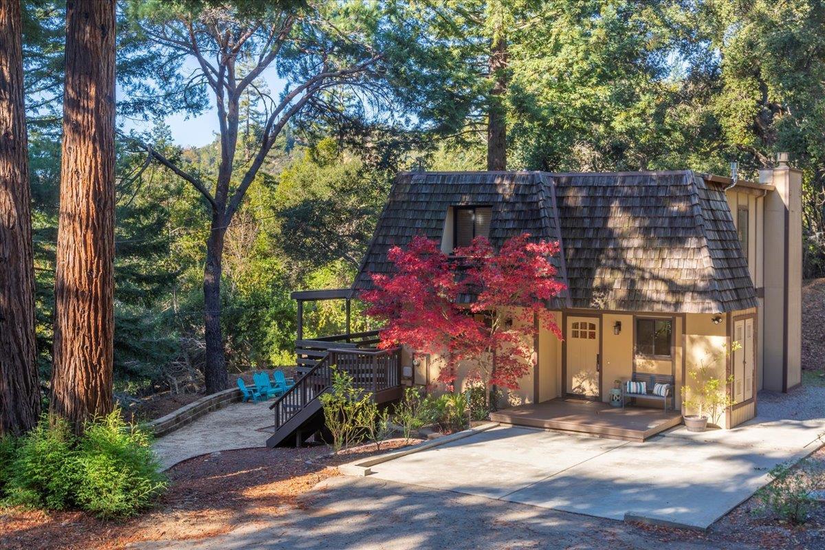 Detail Gallery Image 3 of 38 For 26145 Pierce Rd, Los Gatos,  CA 95033 - 3 Beds | 2/1 Baths