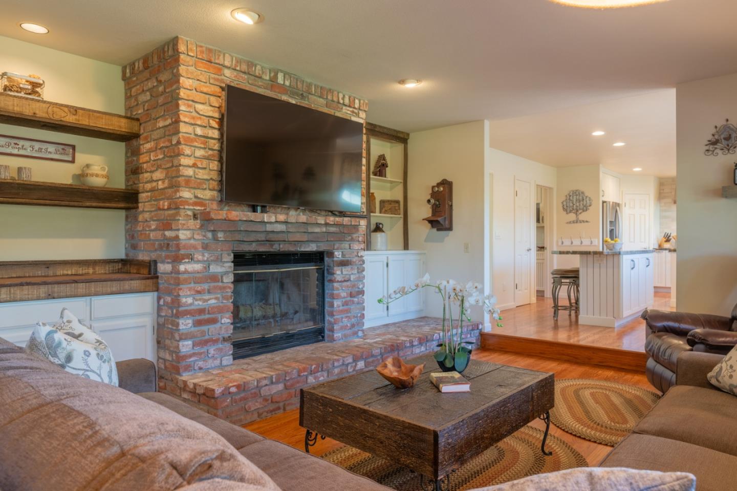 Detail Gallery Image 25 of 52 For 378 Crazy Horse Canyon Road, Salinas,  CA 93907 - 4 Beds | 3/1 Baths