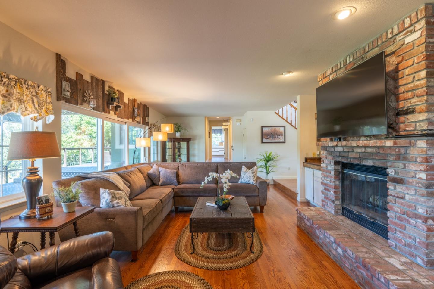 Detail Gallery Image 26 of 52 For 378 Crazy Horse Canyon Road, Salinas,  CA 93907 - 4 Beds | 3/1 Baths