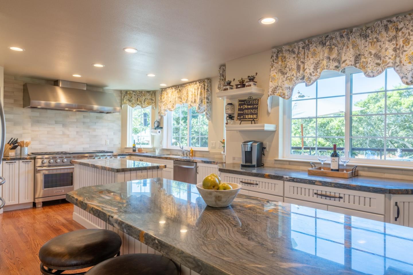 Detail Gallery Image 28 of 52 For 378 Crazy Horse Canyon Road, Salinas,  CA 93907 - 4 Beds | 3/1 Baths