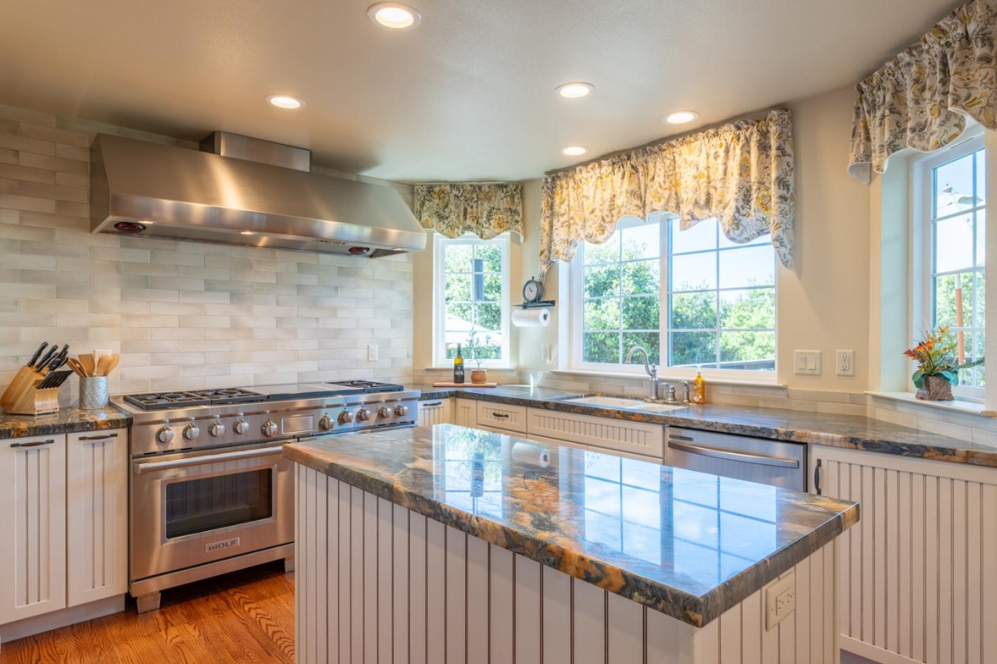 Detail Gallery Image 29 of 52 For 378 Crazy Horse Canyon Road, Salinas,  CA 93907 - 4 Beds | 3/1 Baths