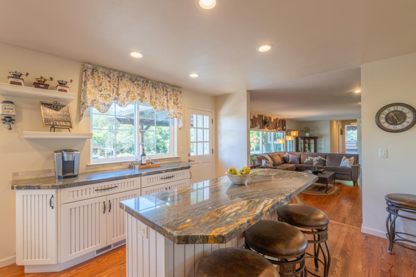 Detail Gallery Image 30 of 52 For 378 Crazy Horse Canyon Road, Salinas,  CA 93907 - 4 Beds | 3/1 Baths