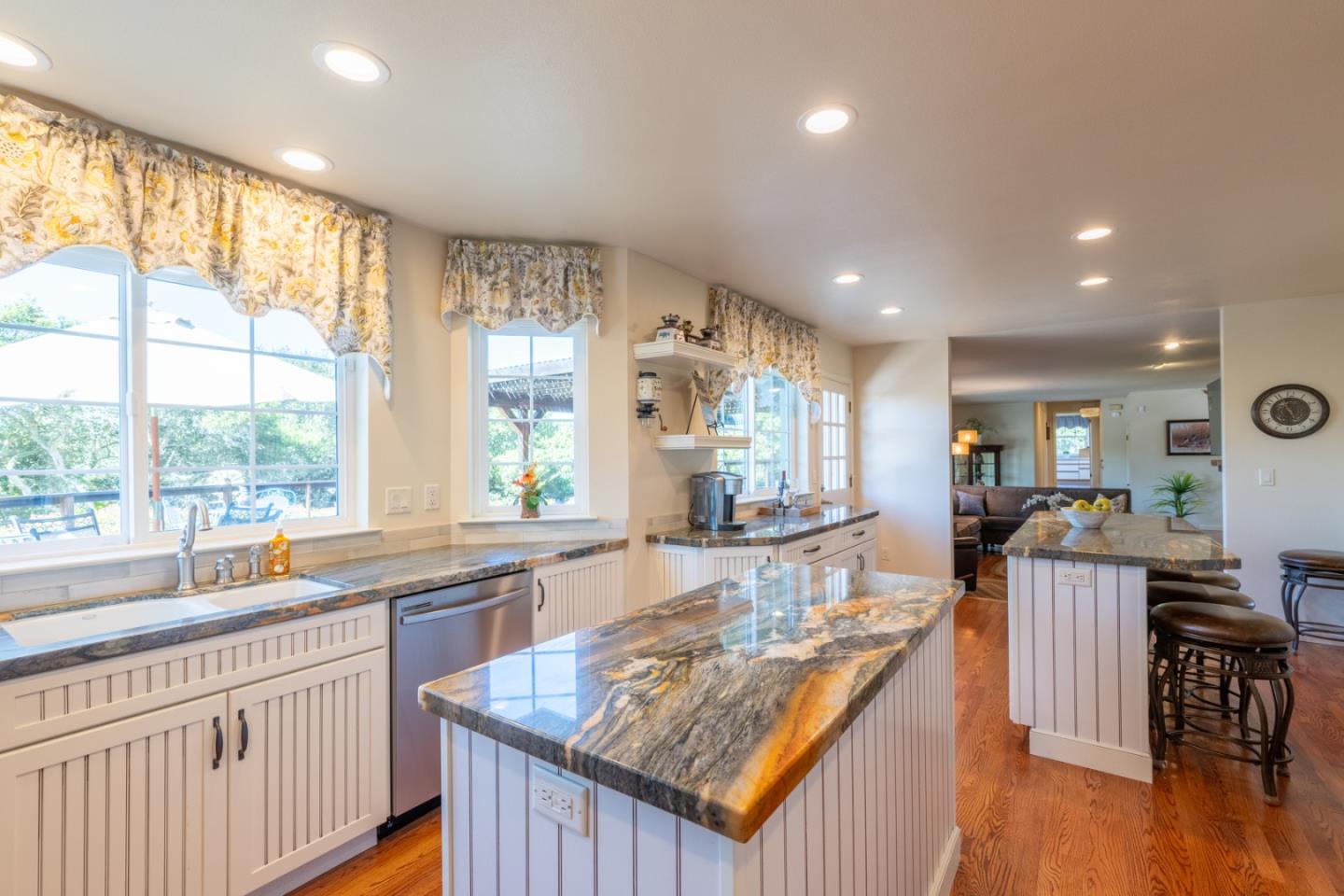 Detail Gallery Image 31 of 52 For 378 Crazy Horse Canyon Road, Salinas,  CA 93907 - 4 Beds | 3/1 Baths