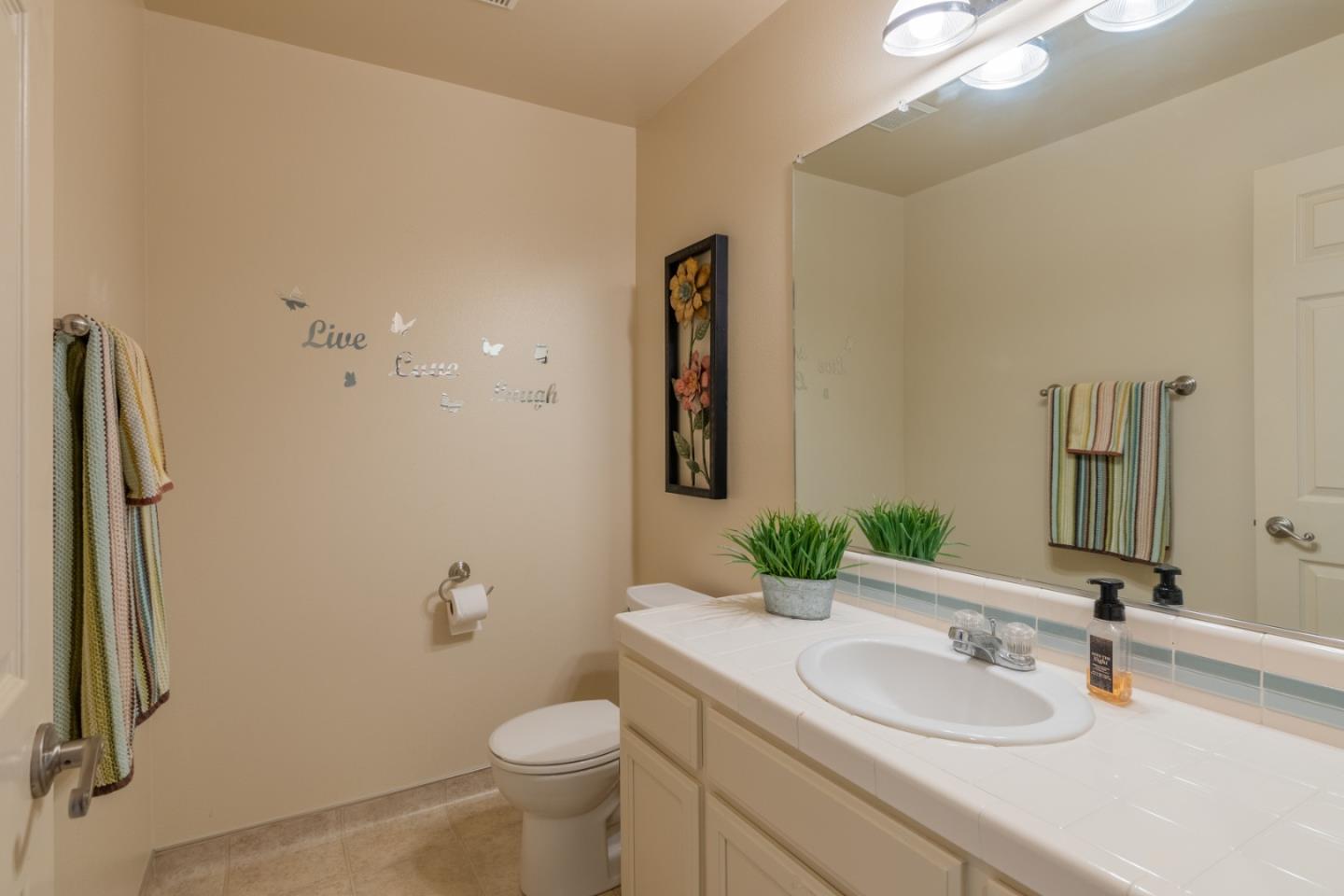 Detail Gallery Image 34 of 52 For 378 Crazy Horse Canyon Road, Salinas,  CA 93907 - 4 Beds | 3/1 Baths