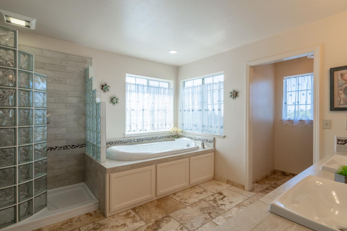 Detail Gallery Image 45 of 52 For 378 Crazy Horse Canyon Road, Salinas,  CA 93907 - 4 Beds | 3/1 Baths