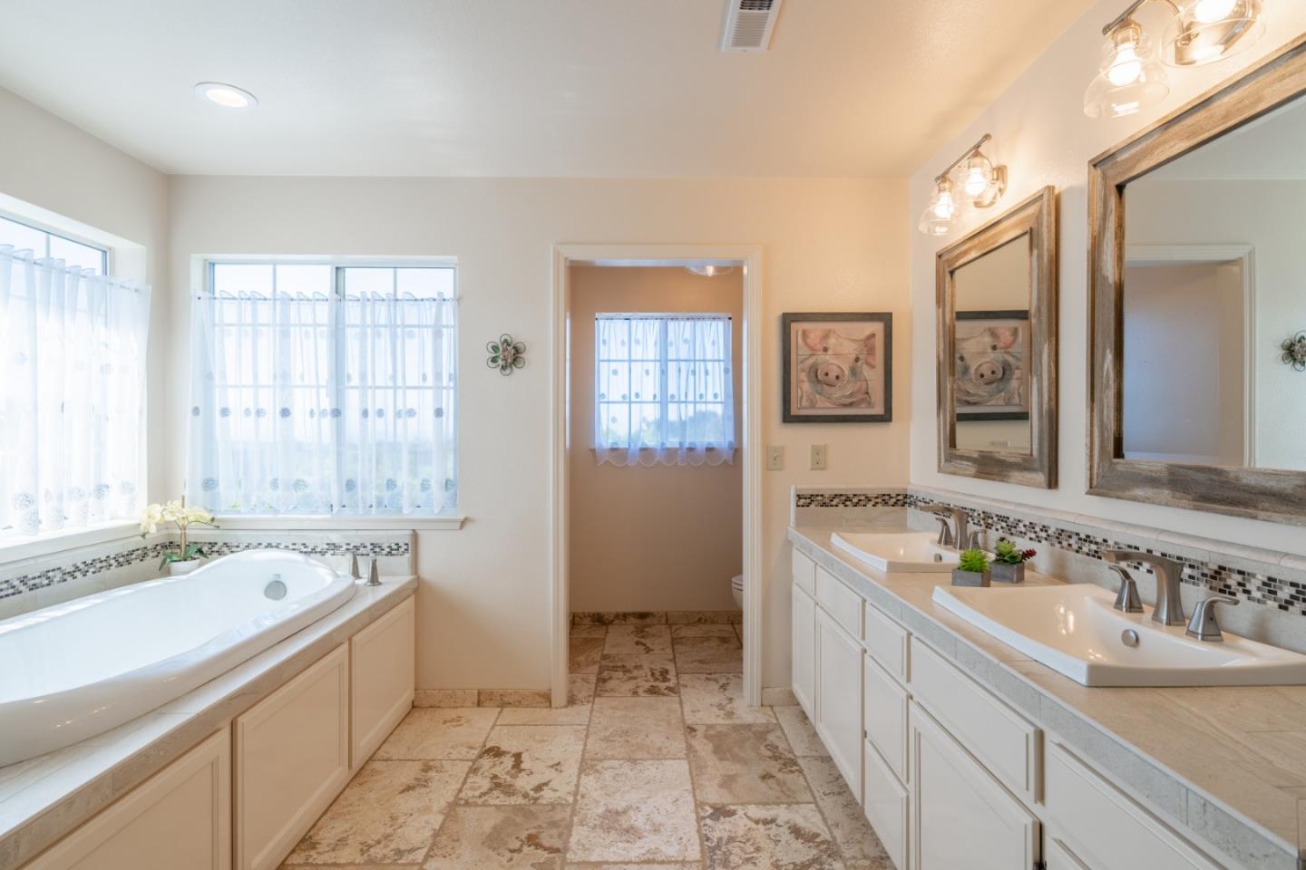 Detail Gallery Image 46 of 52 For 378 Crazy Horse Canyon Road, Salinas,  CA 93907 - 4 Beds | 3/1 Baths