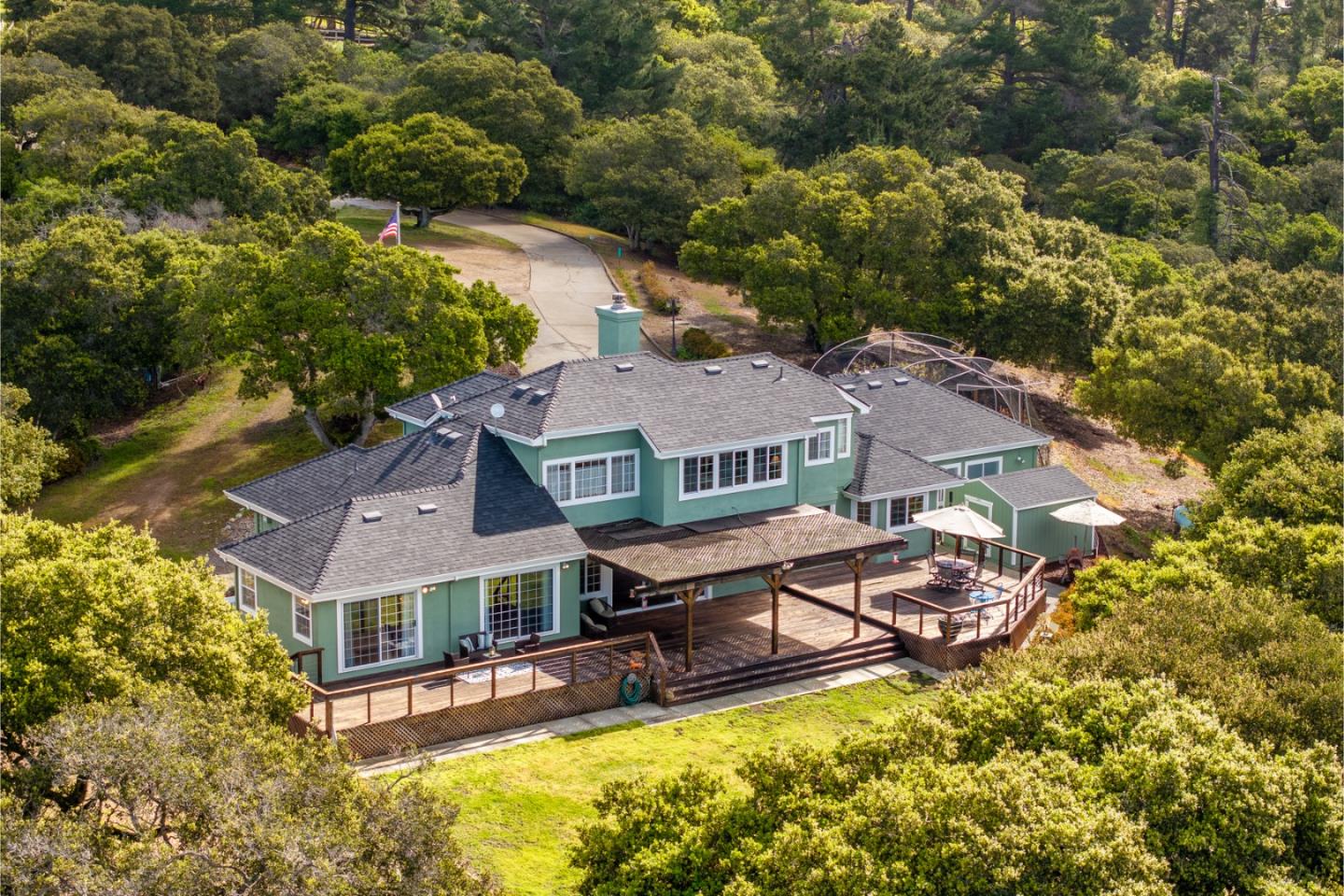 Detail Gallery Image 8 of 52 For 378 Crazy Horse Canyon Road, Salinas,  CA 93907 - 4 Beds | 3/1 Baths