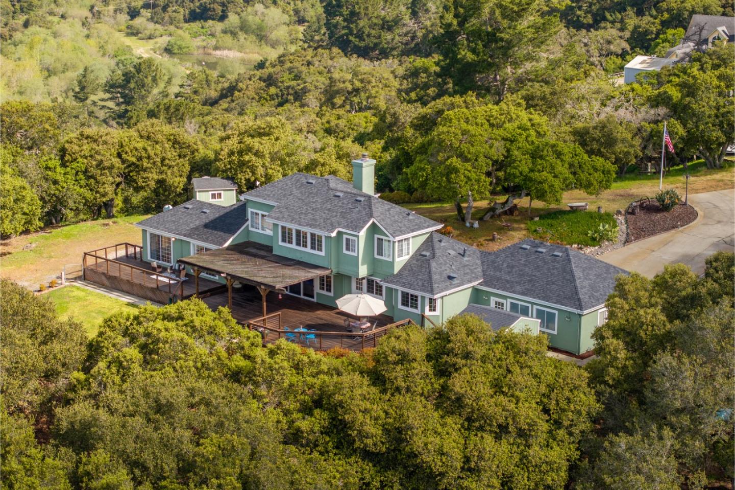 Detail Gallery Image 9 of 52 For 378 Crazy Horse Canyon Road, Salinas,  CA 93907 - 4 Beds | 3/1 Baths