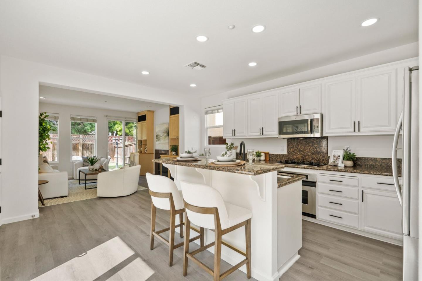 property-img