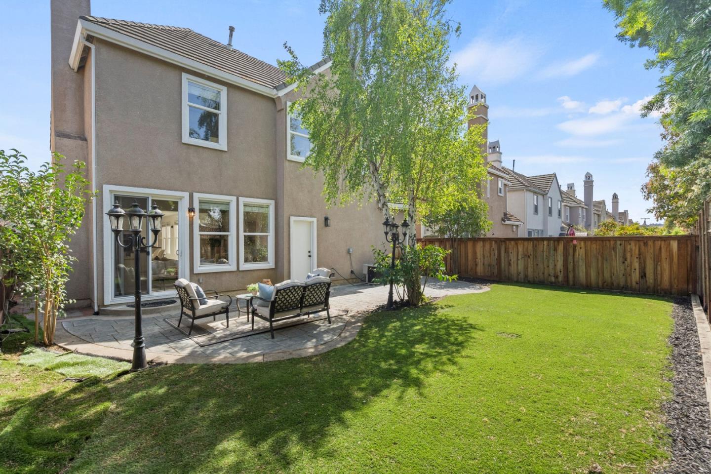 property-img