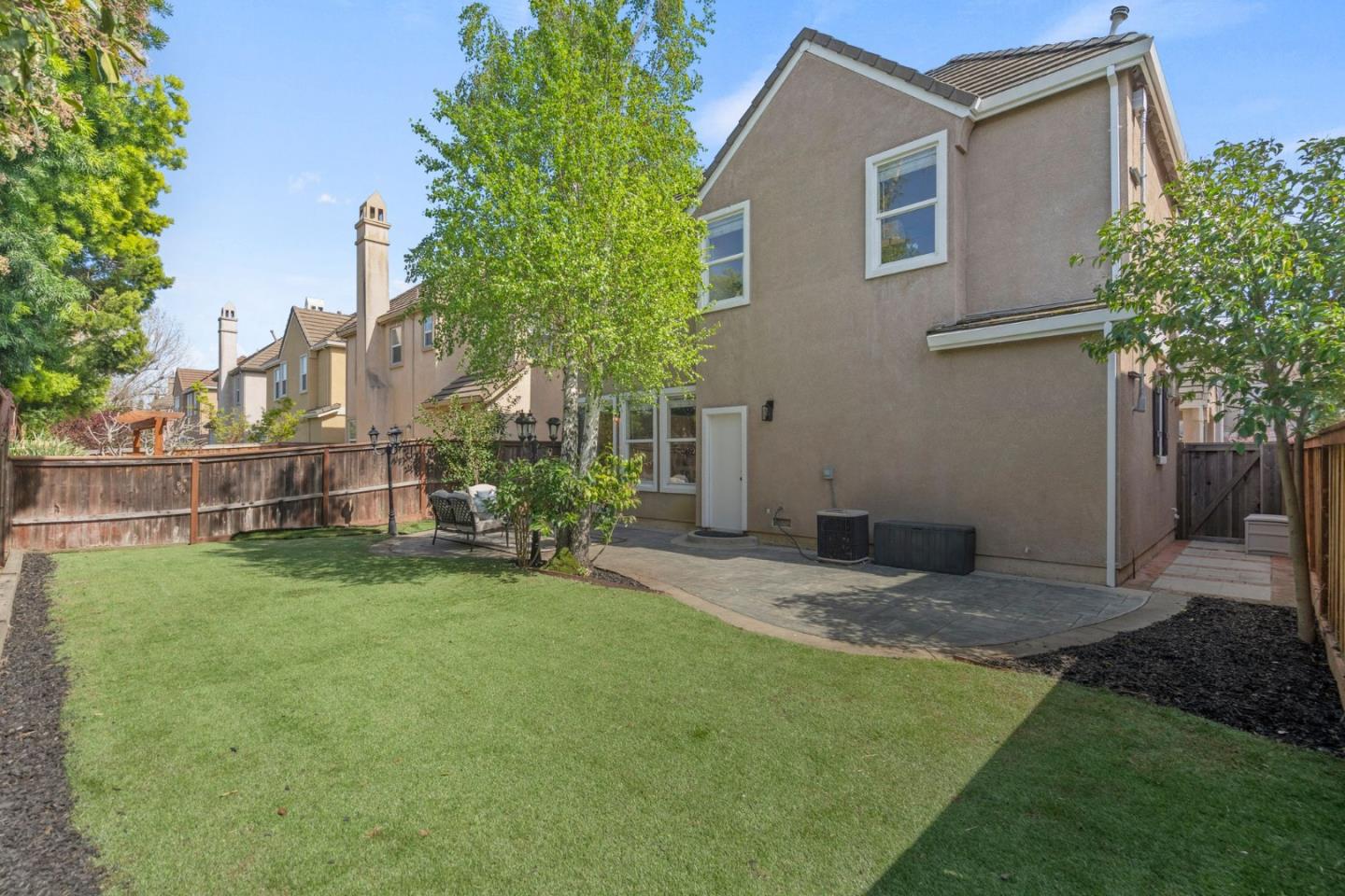 property-img