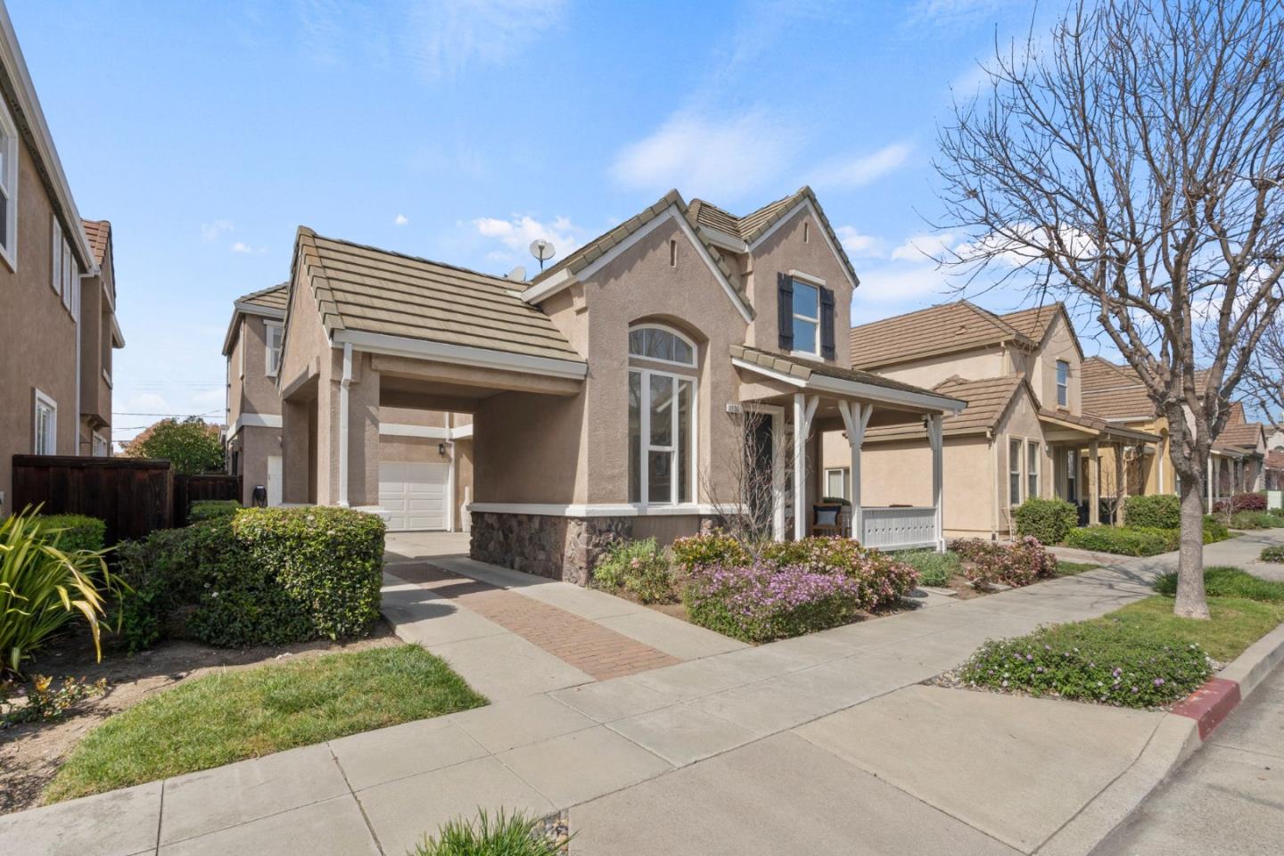 property-img