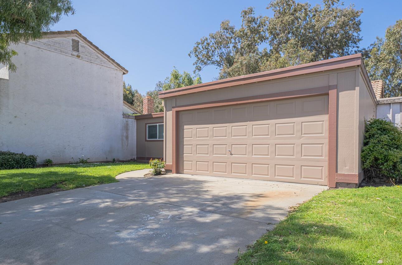 Detail Gallery Image 2 of 28 For 1609 Cadiz Cir, Salinas,  CA 93906 - 2 Beds | 1 Baths