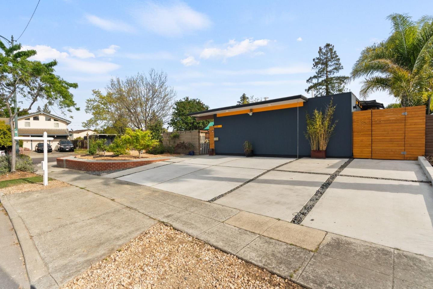 Detail Gallery Image 62 of 73 For 614 Torrington Dr, Sunnyvale,  CA 94087 - 4 Beds | 3 Baths