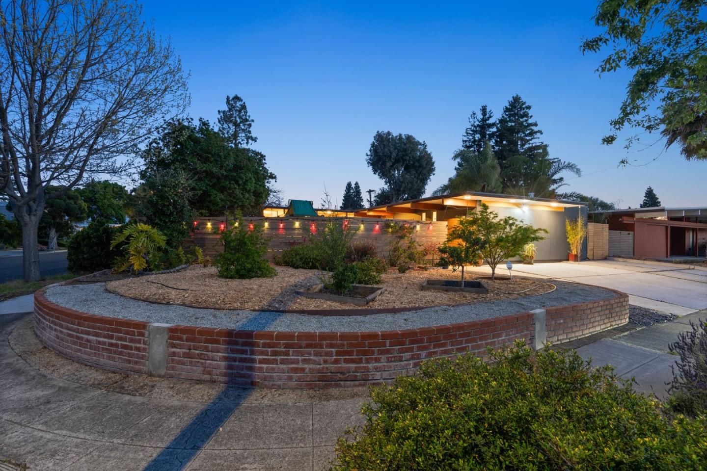 Detail Gallery Image 72 of 73 For 614 Torrington Dr, Sunnyvale,  CA 94087 - 4 Beds | 3 Baths